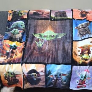 Baby Yoda 50x60 Plush Throw Blanket